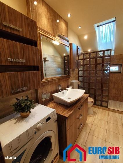 Apartament cu 3 camere în Sub Arini