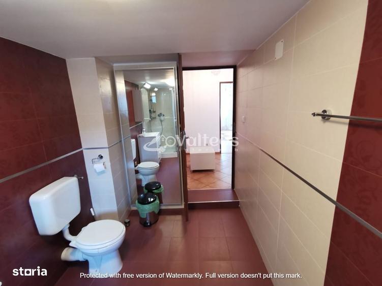 Casă cu 4 camere în Central