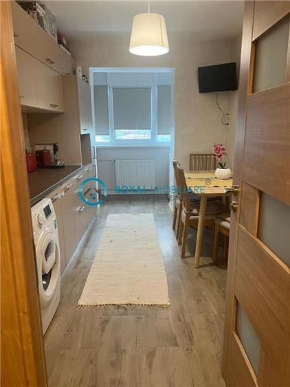 Apartament cu 2 camere decomandat în B-dul București