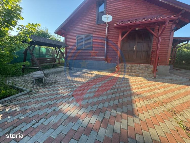 Casă cu 3 camere în Pluta
