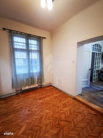 Apartament cu 4 camere în Central