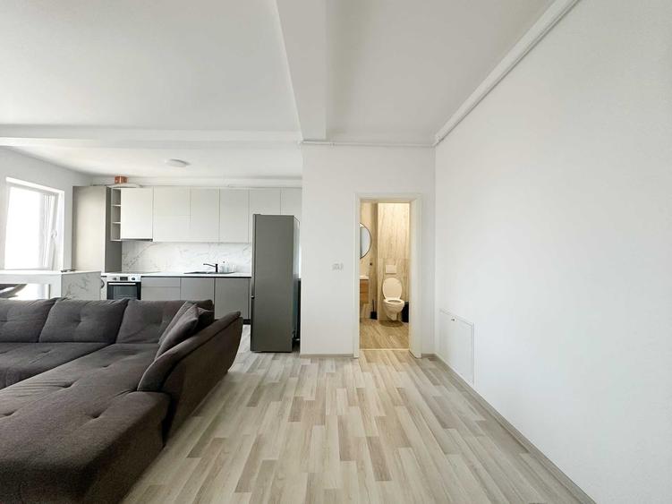 Apartament cu 2 camere semidecomandat în Dumbrăvița