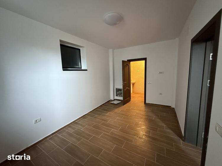 Apartament cu 3 camere semidecomandat în Nord