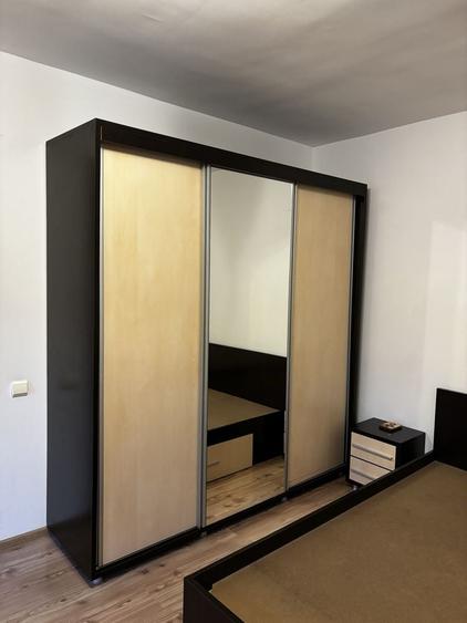 Apartament cu 2 camere semidecomandat în Apărătorii Patriei