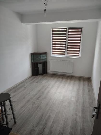 Apartament cu 2 camere semidecomandat în Bragadiru