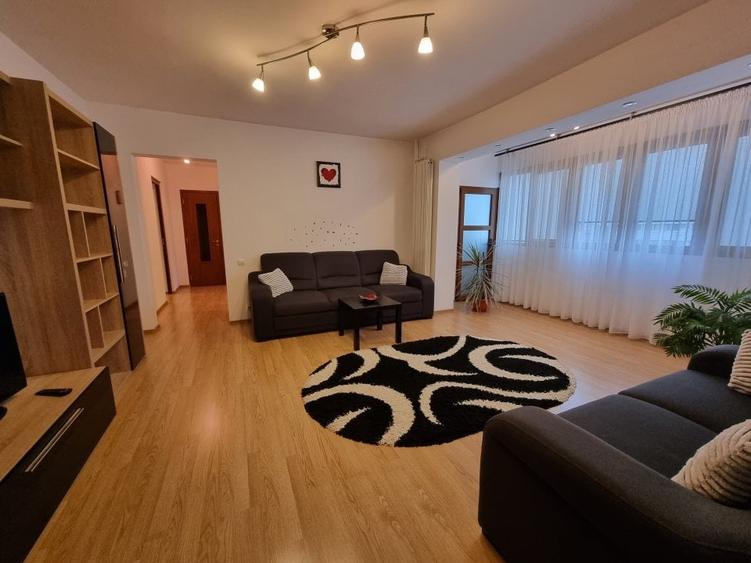 Apartament cu 3 camere decomandat, mobilat în Lujerului
