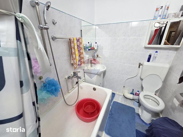 Apartament cu 3 camere decomandat în Sud