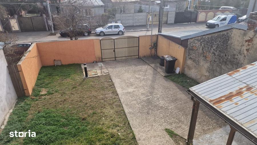 Casă cu 5 camere cu Teren 250 Mp în Chiajna
