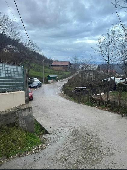 Teren de 3608 mp, în Șuta