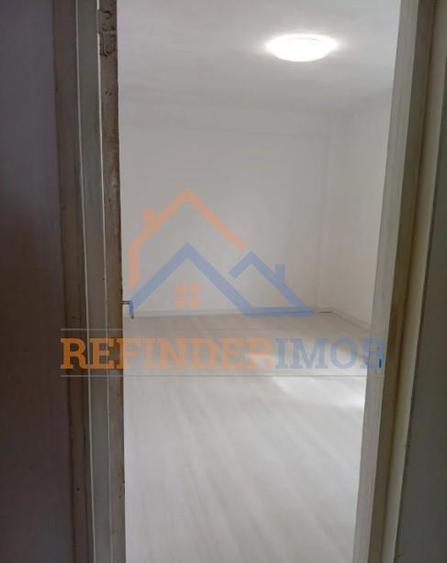 Apartament cu 2 camere decomandat în Berceni