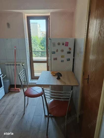 Garsonieră decomandată, mobilată în Central