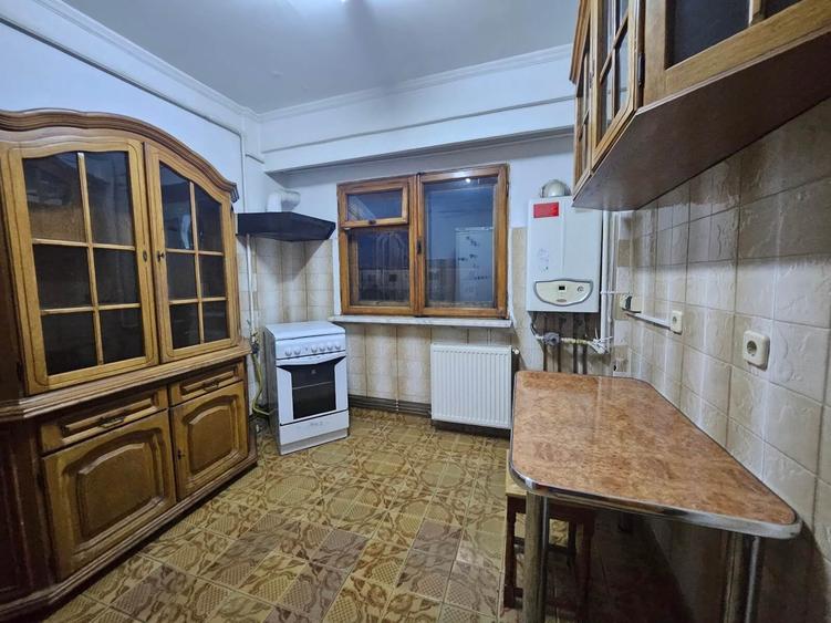 Apartament cu 3 camere decomandat în Banat