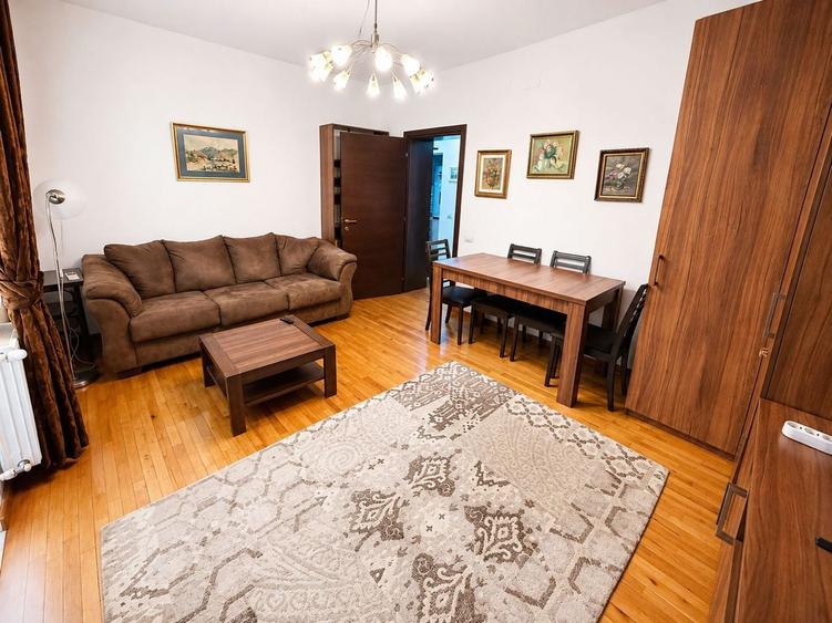 Apartament cu 2 camere decomandat în Floreasca