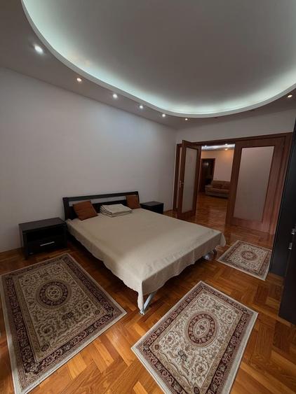 Apartament cu 3 camere, mobilat în Șoseaua Nordului