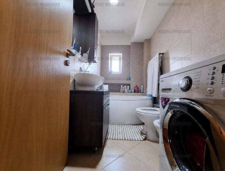 Apartament cu 3 camere nedecomandat în Giroc