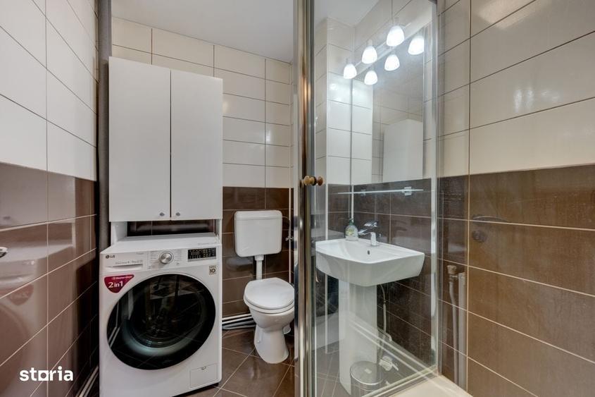 Apartament cu 4 camere semidecomandat în Dristor