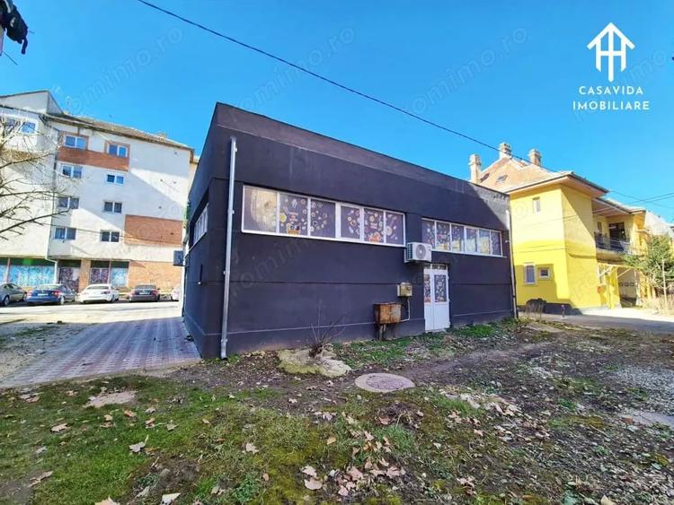 Spațiu comercial, de 150 mp, în Central