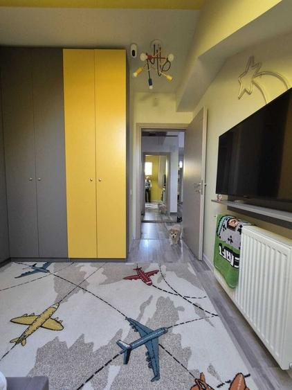 Penthouse cu 4 camere decomandat, mobilat în Theodor Pallady