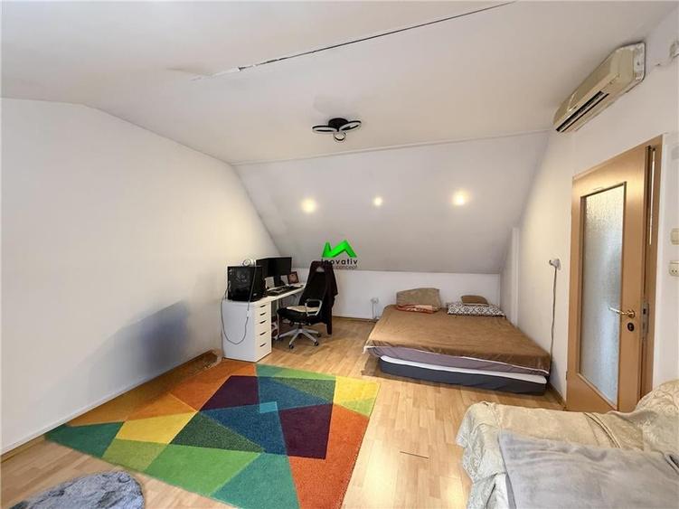 Casă individuală cu 5 camere cu Teren 304 Mp în Central