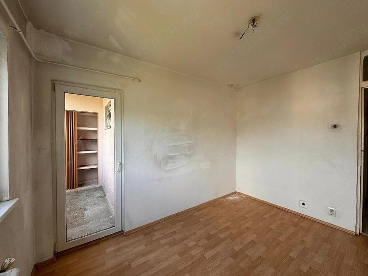 Apartament cu 3 camere decomandat în Central