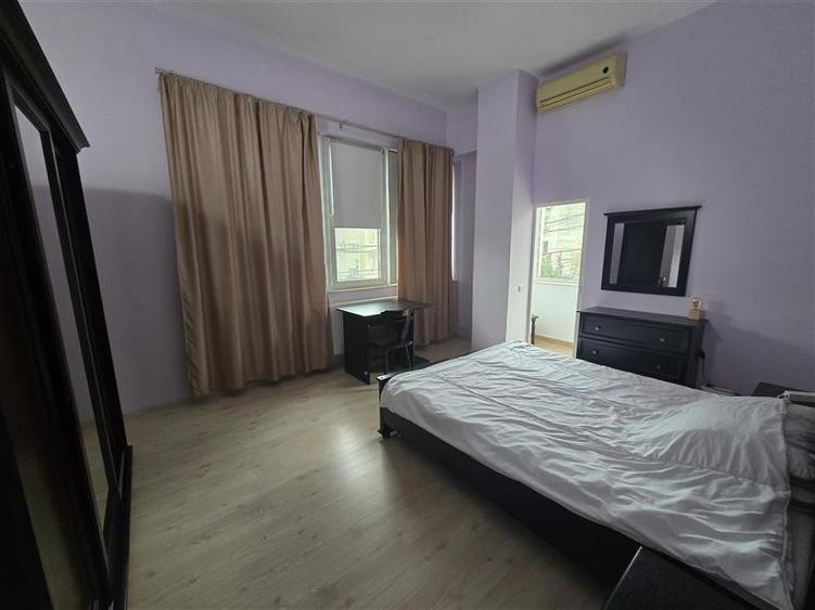 Apartament cu 3 camere decomandat, mobilat în Delfinariu