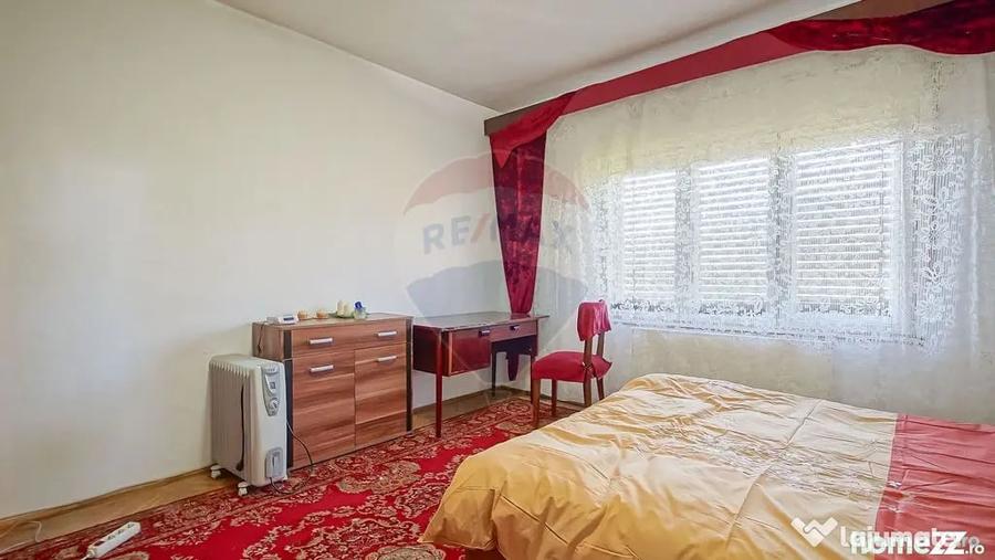 Casă cu 3 camere cu Teren 705 Mp în Central