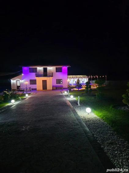 Casă cu Teren 2500 Mp în Central