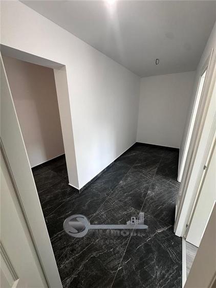 Apartament cu 4 camere decomandat în Frumoasa