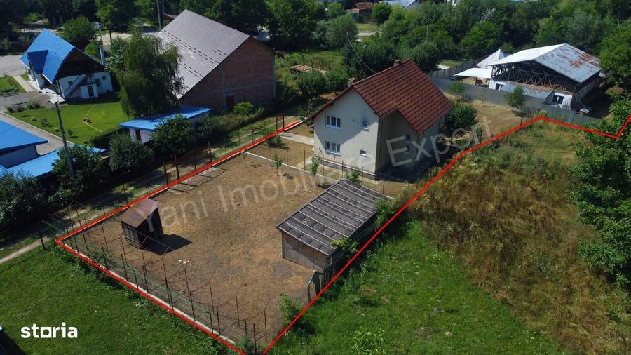 Casă cu 4 camere în Curtea de Argeș