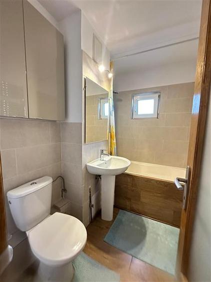Apartament cu 3 camere decomandat, mobilat în Fabric