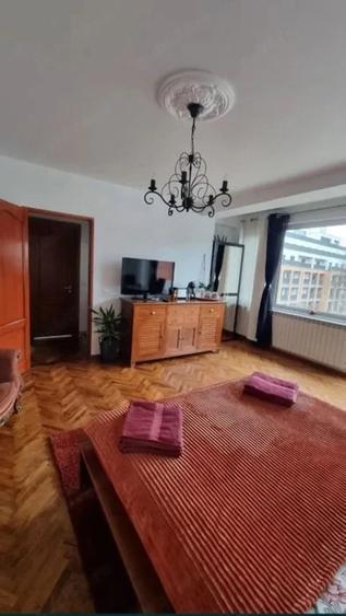 Inchiriez pe termen lung apartament tip studio central, zona Sanitas, Lidl - 1