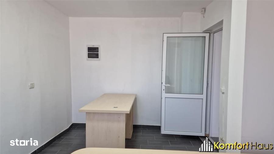 Spațiu comercial, de 260 mp, în Letea