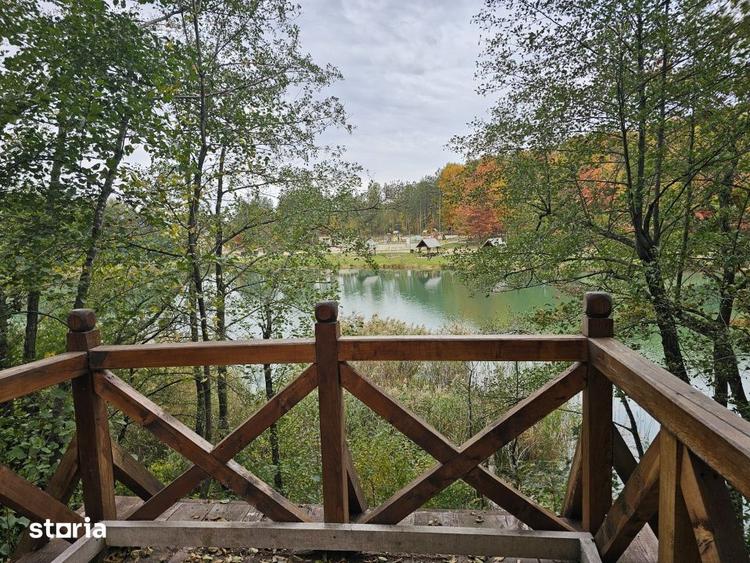Teren de 2000 mp, în Central