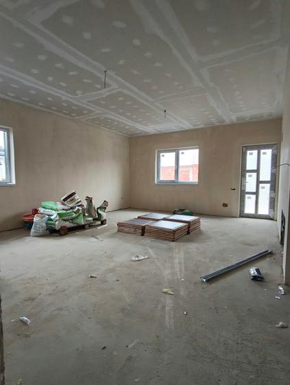 Casă individuală cu 3 camere cu Teren 340 Mp în Joița