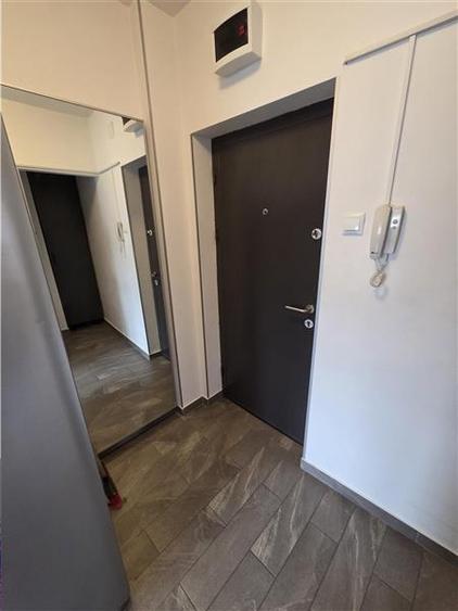 Apartament cu 2 camere semidecomandat în Chibrit