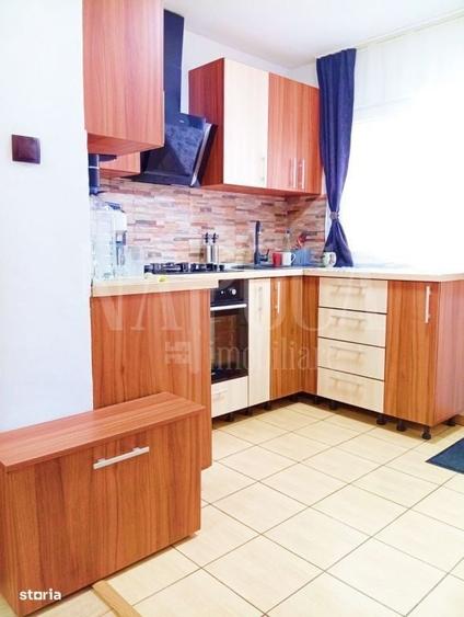 Apartament cu 3 camere semidecomandat în Oșorhei