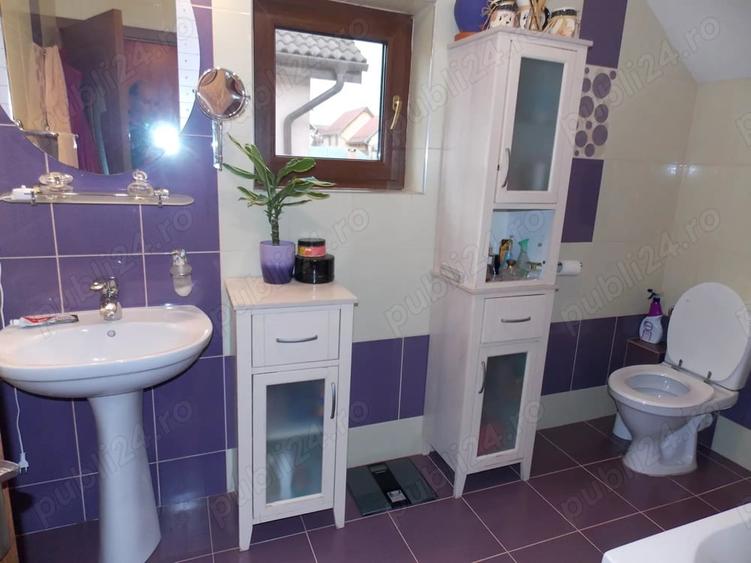 Casă cu 5 camere cu Teren 380 Mp în Central