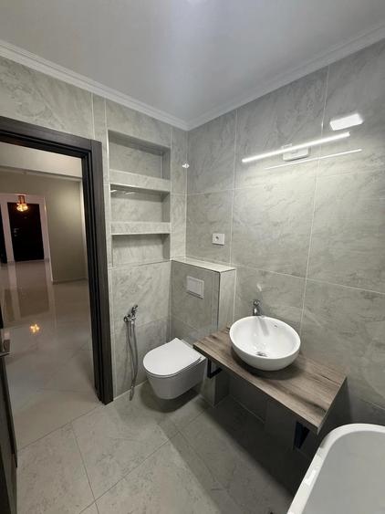 Apartament cu 3 camere decomandat în Păcurari