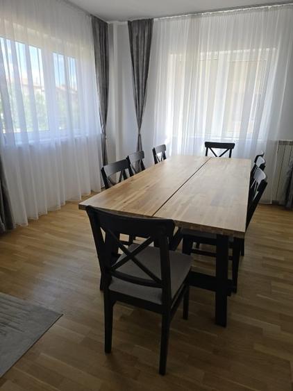 Apartament cu 4 camere decomandat, mobilat în Central