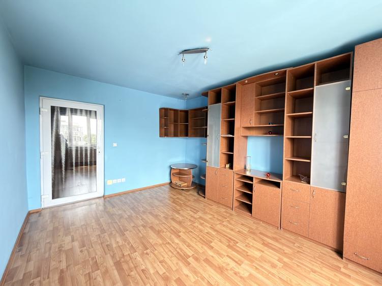 Apartament cu 2 camere decomandat, mobilat în Aradului