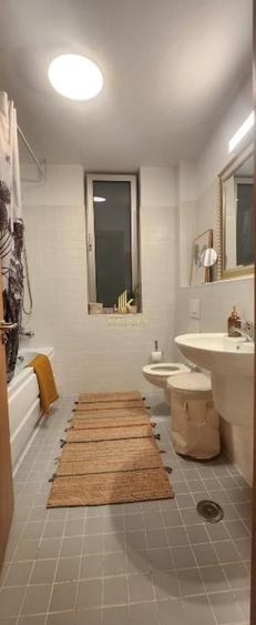 Apartament cu 3 camere decomandat, mobilat în Victoriei