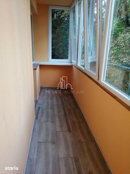 Apartament cu 2 camere decomandat în Cornișa