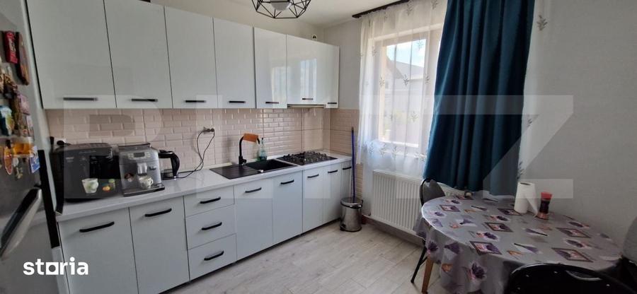 Casă cu 5 camere cu Teren 400 Mp în Bariera Vâlcii