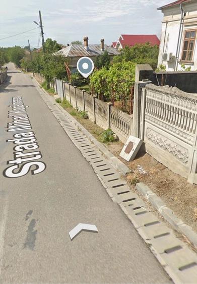 Casă cu Teren 1300 Mp în Central