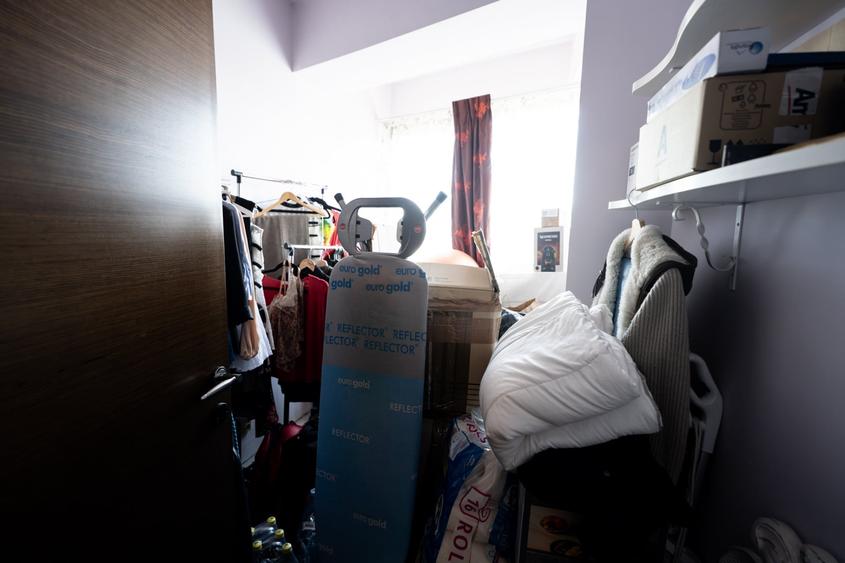 Apartament cu 3 camere semidecomandat, mobilat în Semicentral