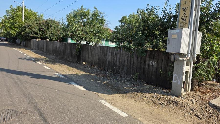 Casă cu 2 camere în Perieni