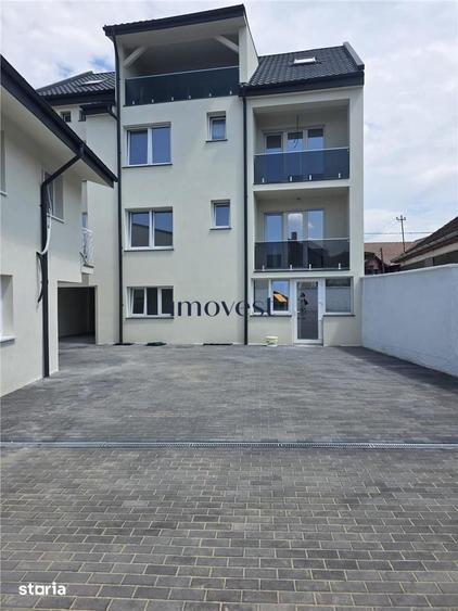 Apartament cu 3 camere decomandat în Titulescu