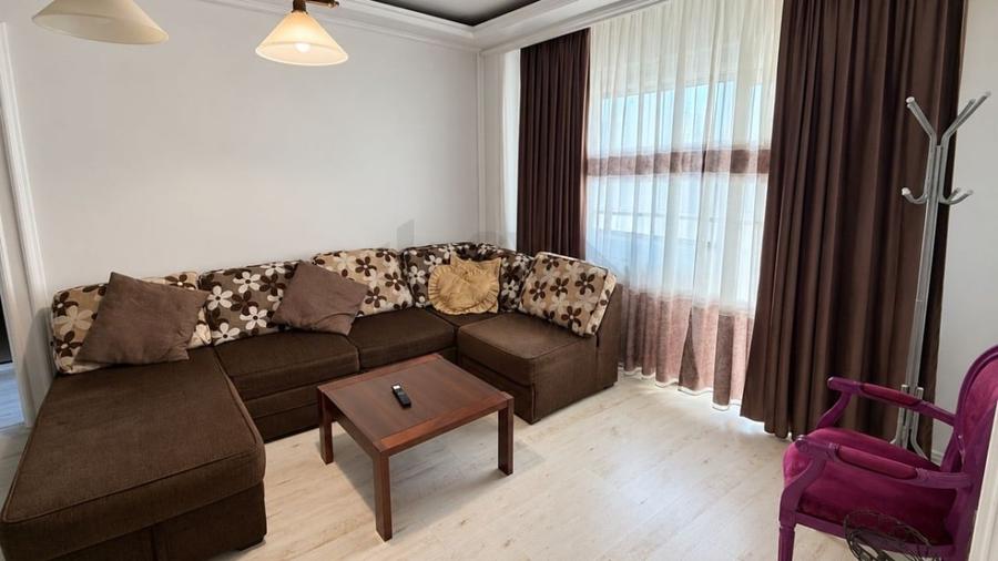 Apartament cu 2 camere semidecomandat, mobilat în Moșilor