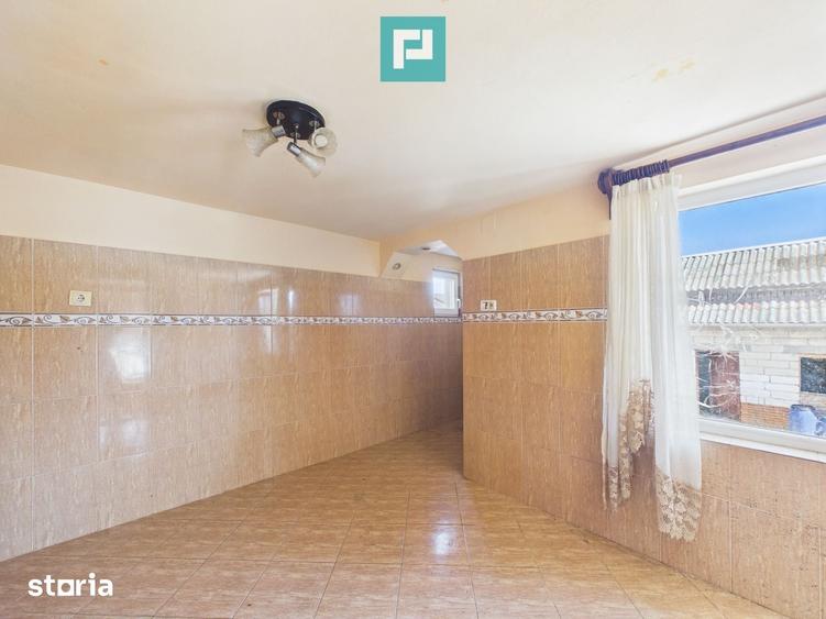 Casă cu 4 camere cu Teren 634 Mp în Bujac