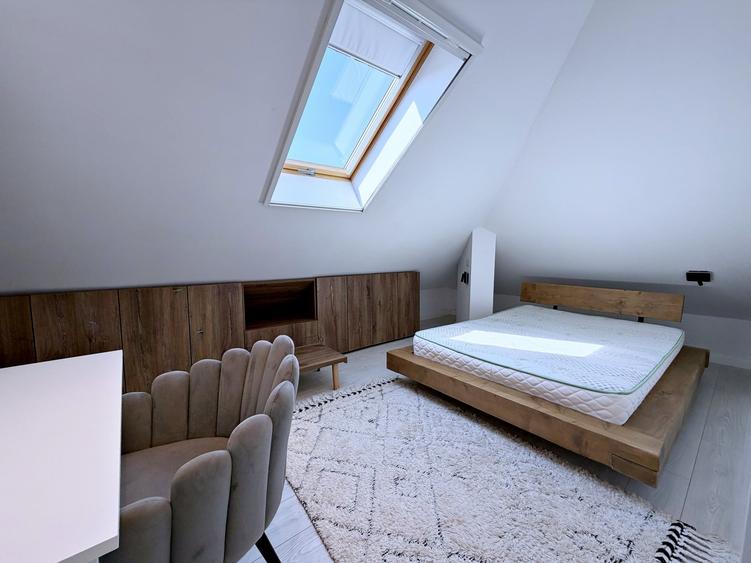 Apartament cu 3 camere decomandat, mobilat în 13 Septembrie